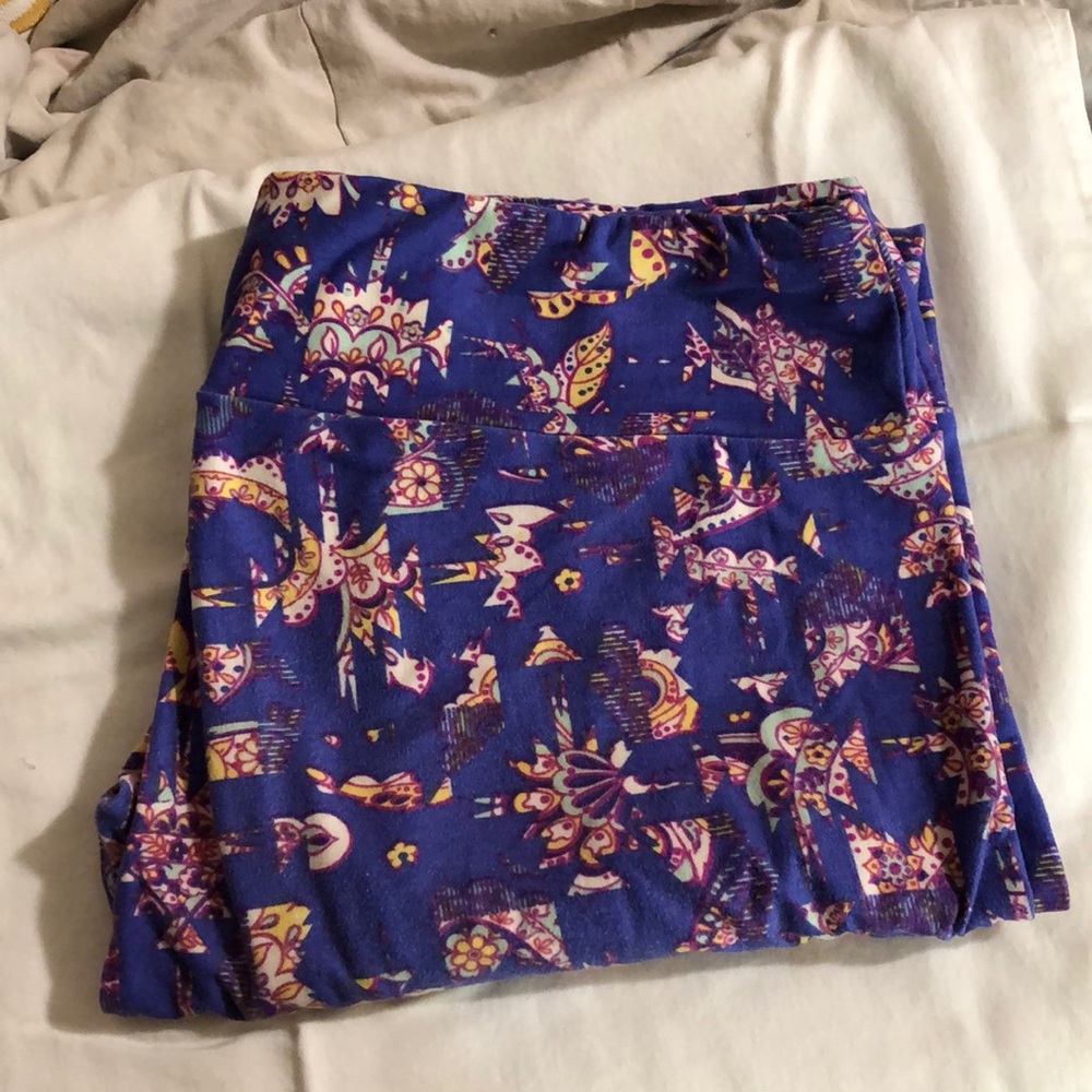 Lularoe TC Leggings Purple pattern